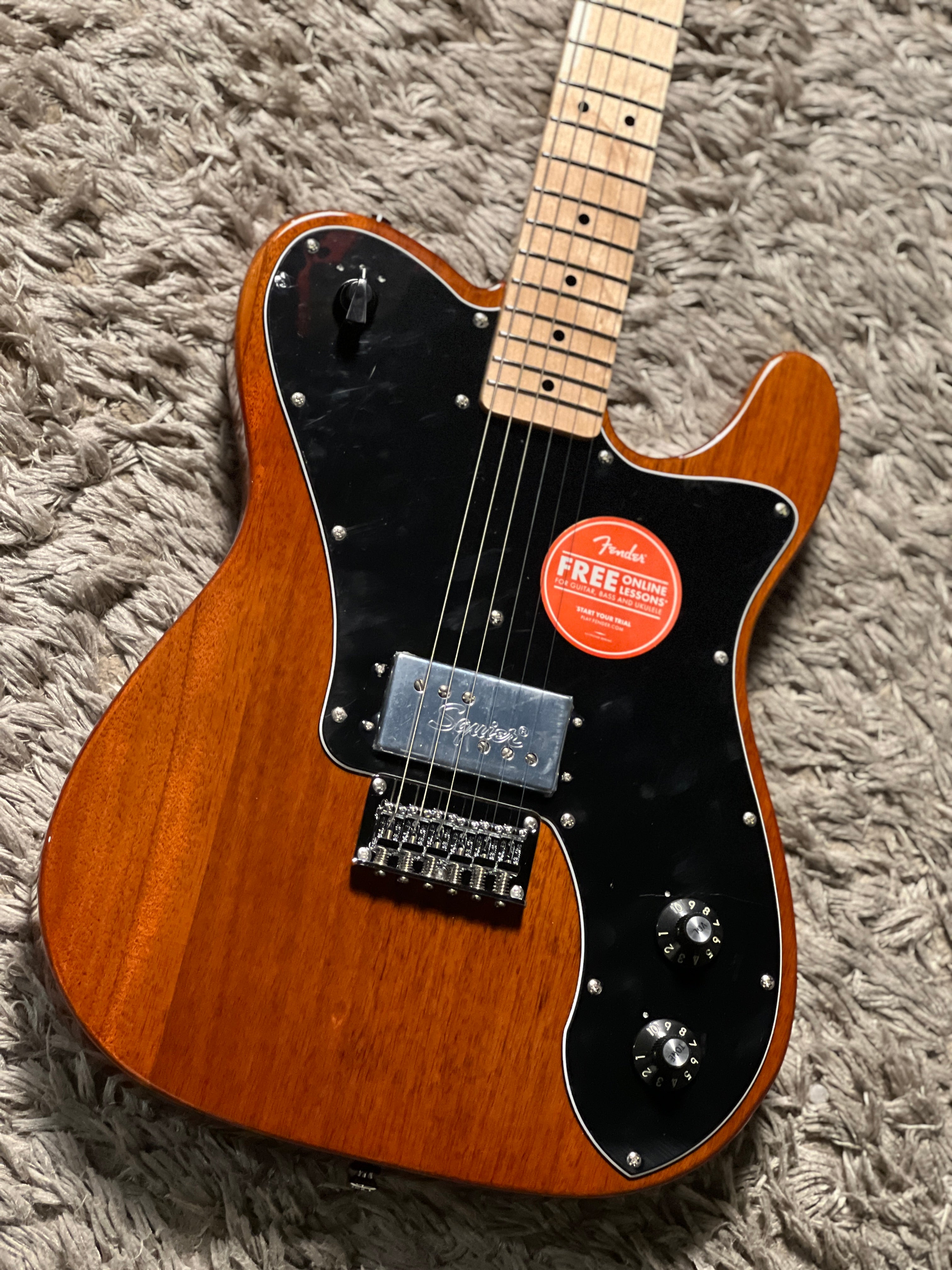 Squier Paranormal Esquire Deluxe Maple FB In Mocha – nafiriguitar.com