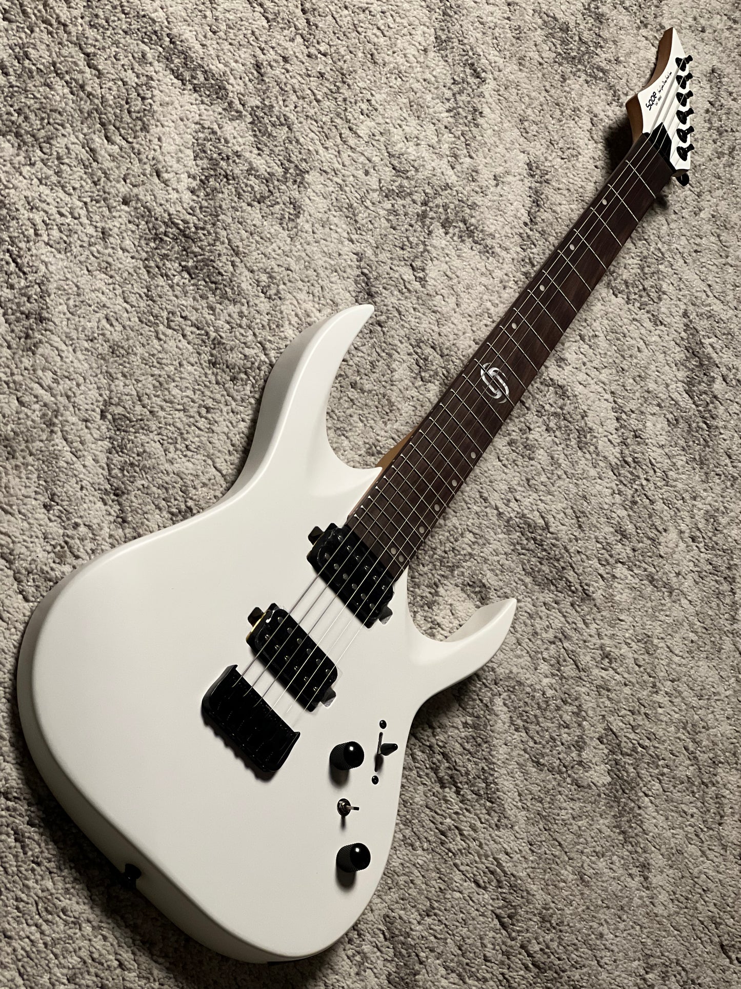 SQOE SEIB6S WH in Satin White