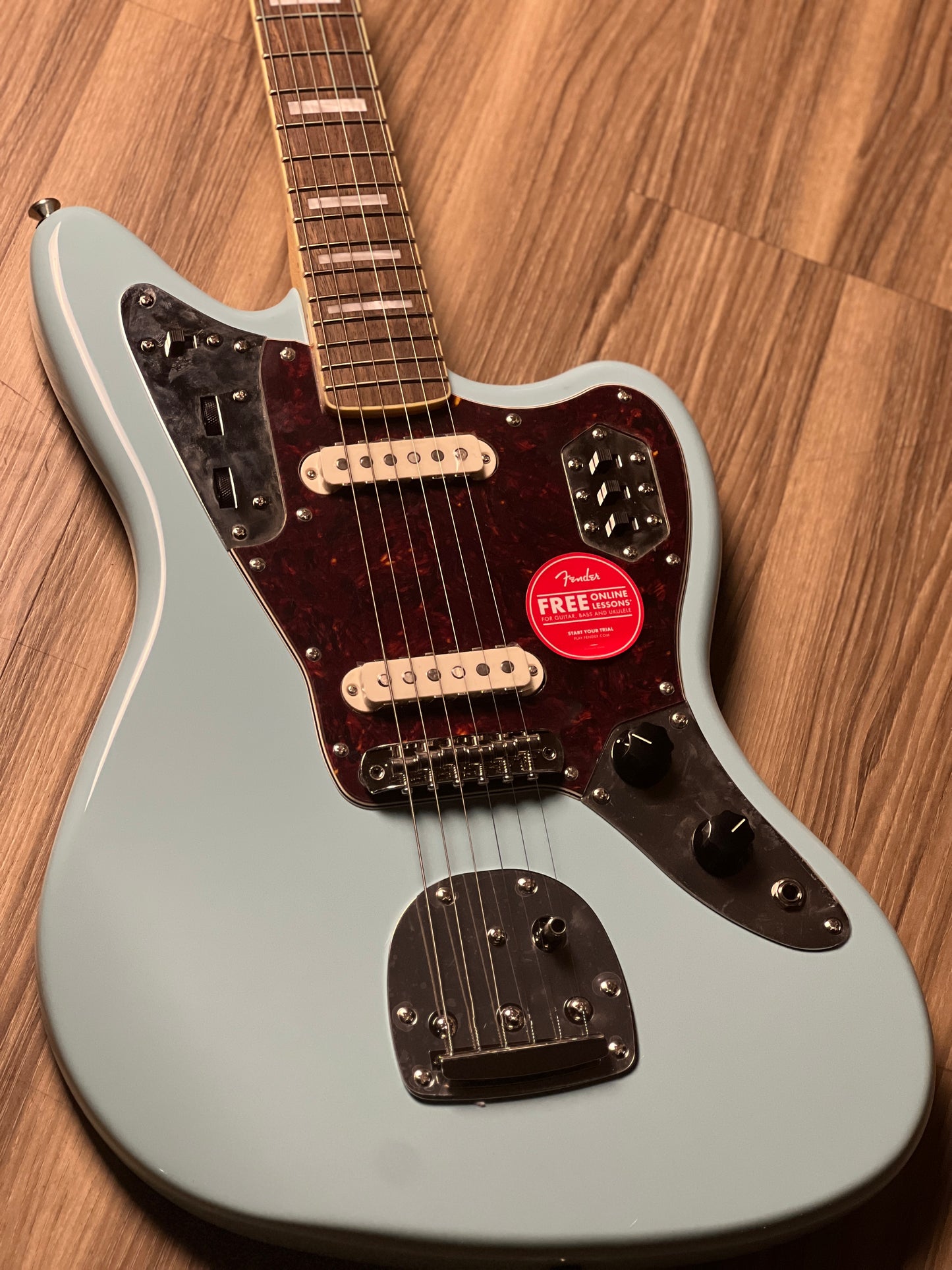 Squier FSR Classic Vibe 70s Jaguar with Laurel FB in Daphne Blue