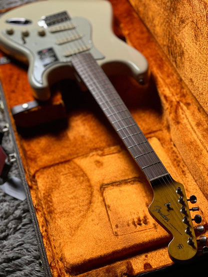 Fender American Vintage II 61 Stratocaster with Rosewood FB in Olympic White V2444963