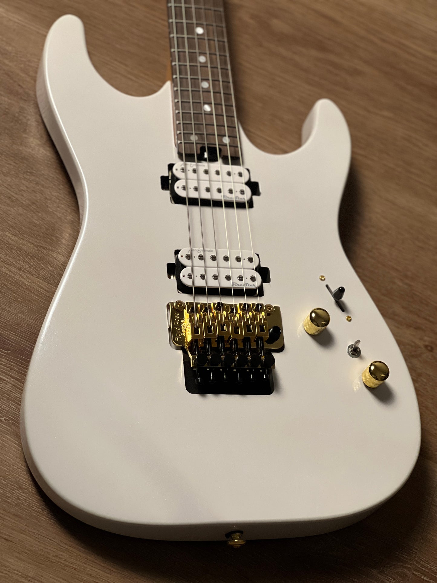 Soloking MS-1 Custom 24 HH FR Flat Top in Pearl White with Rosewood FB and Gold Hardware Nafiri Special Run