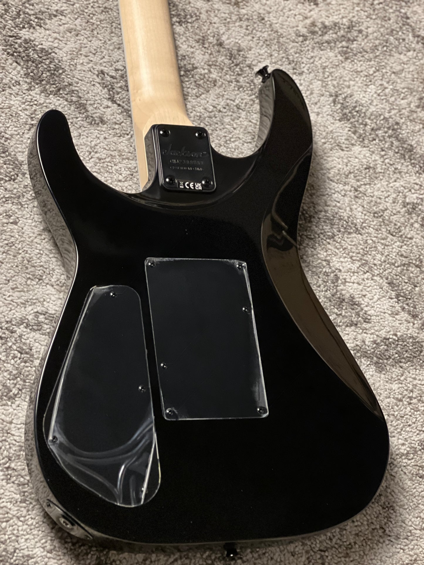 Jackson JS Series Dinky JS32 DKAP with Amaranth FB in Transparent Black Burst