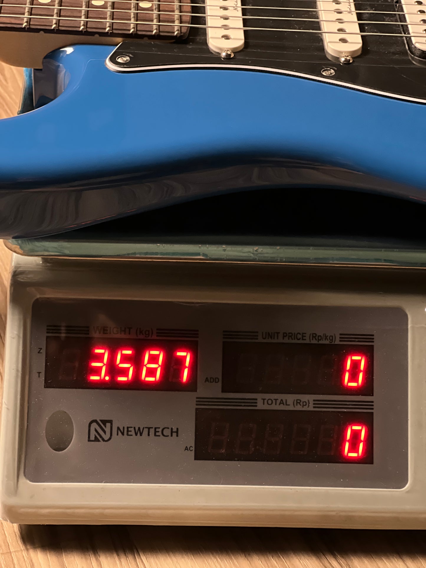 Fender Player II Modified Stratocaster HSS with RW FB in Electric Blue MX25024011