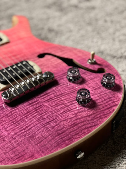 PRS SE Ed Sheeran Flat Back Hollowbody I Baritone Piezo in Pink Ombre