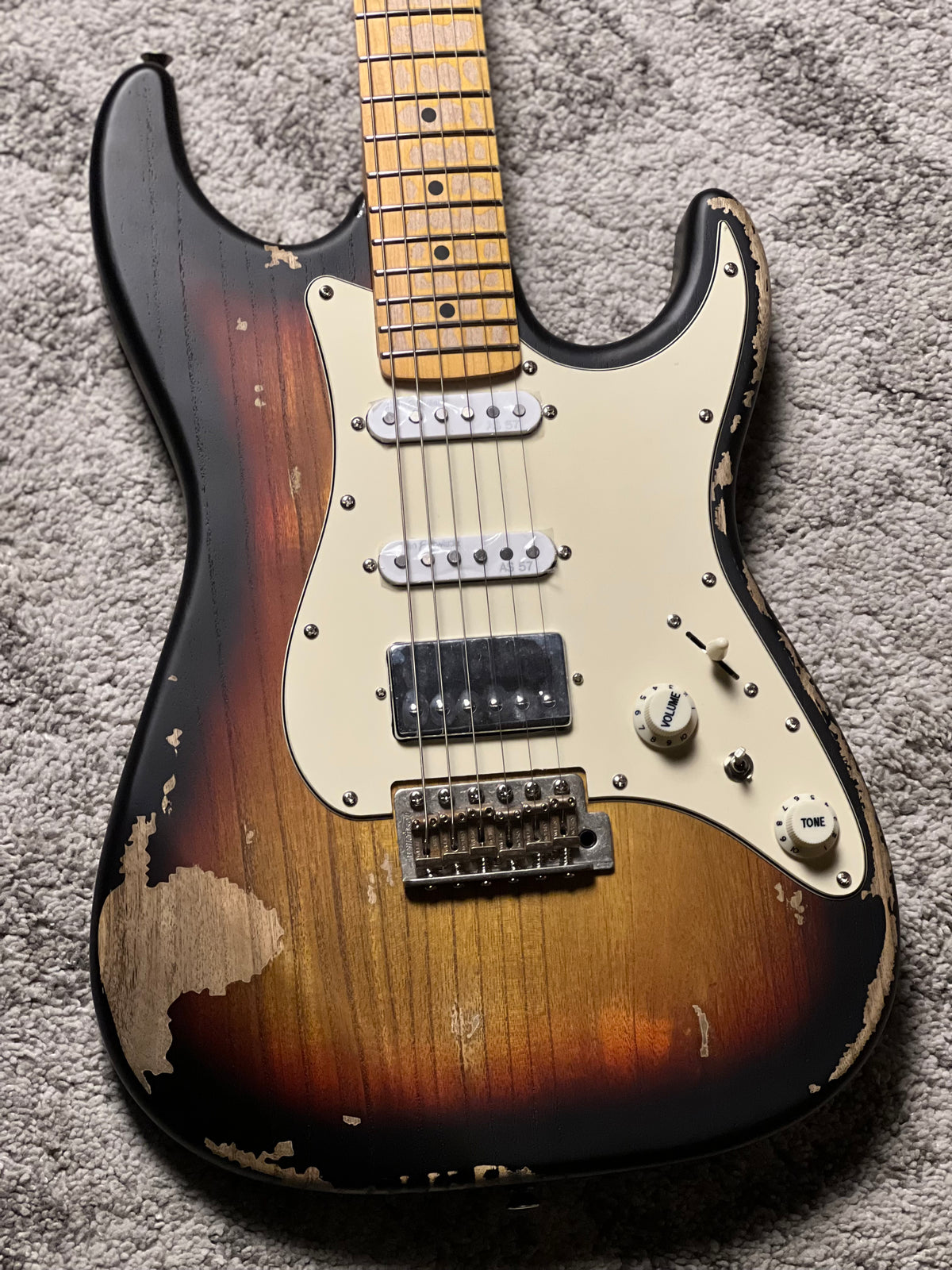 Soloking MS-1 Tribute 50s Relic with Maple FB in 3-Tone Sunburst