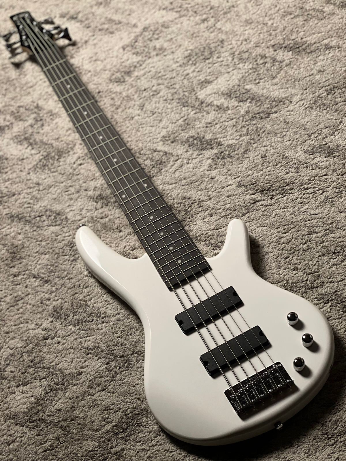 Ibanez GSR186-PW Gio 6-String Bass in Pearl White
