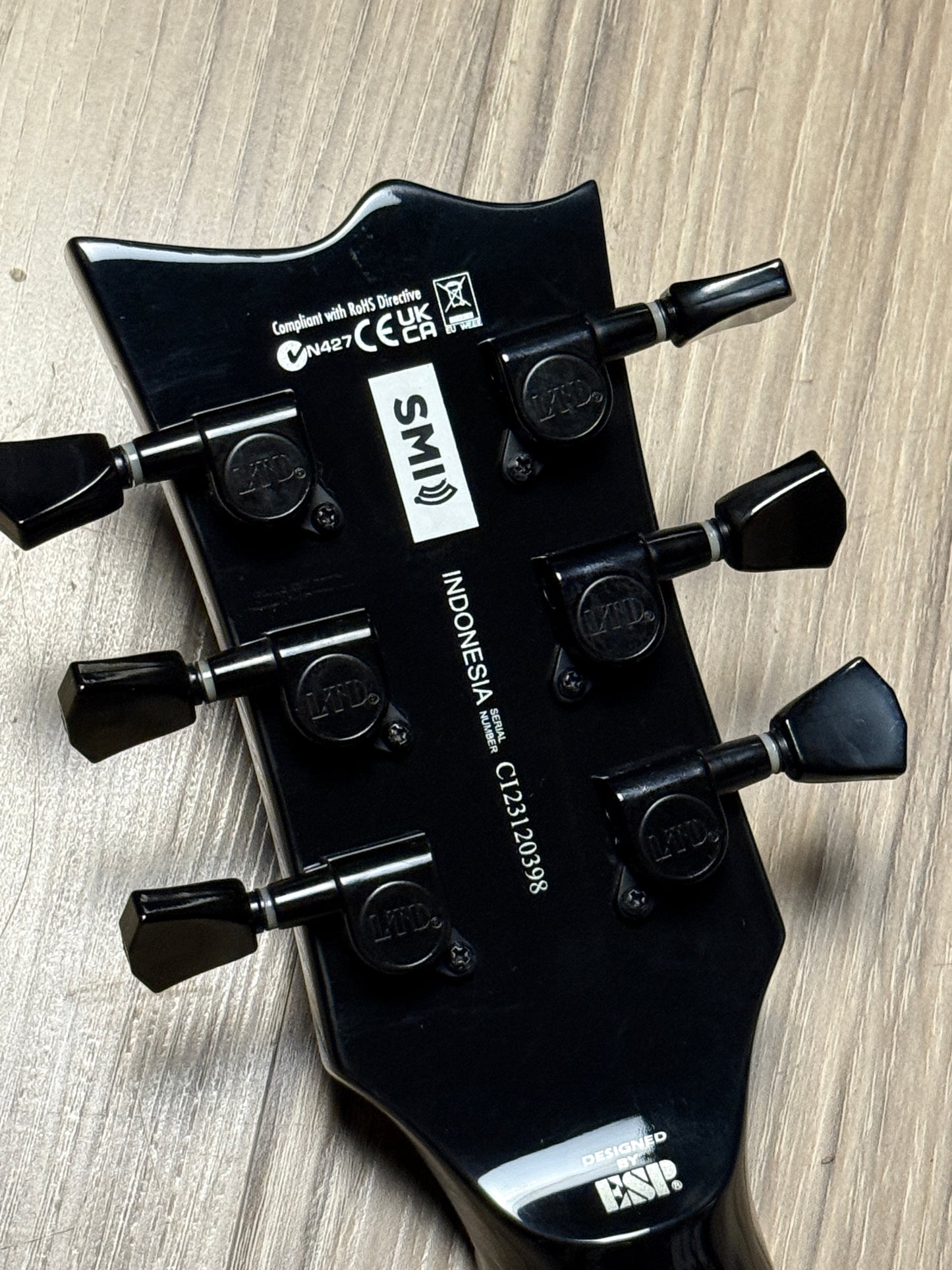 ESP LTD EC-201FT In Black