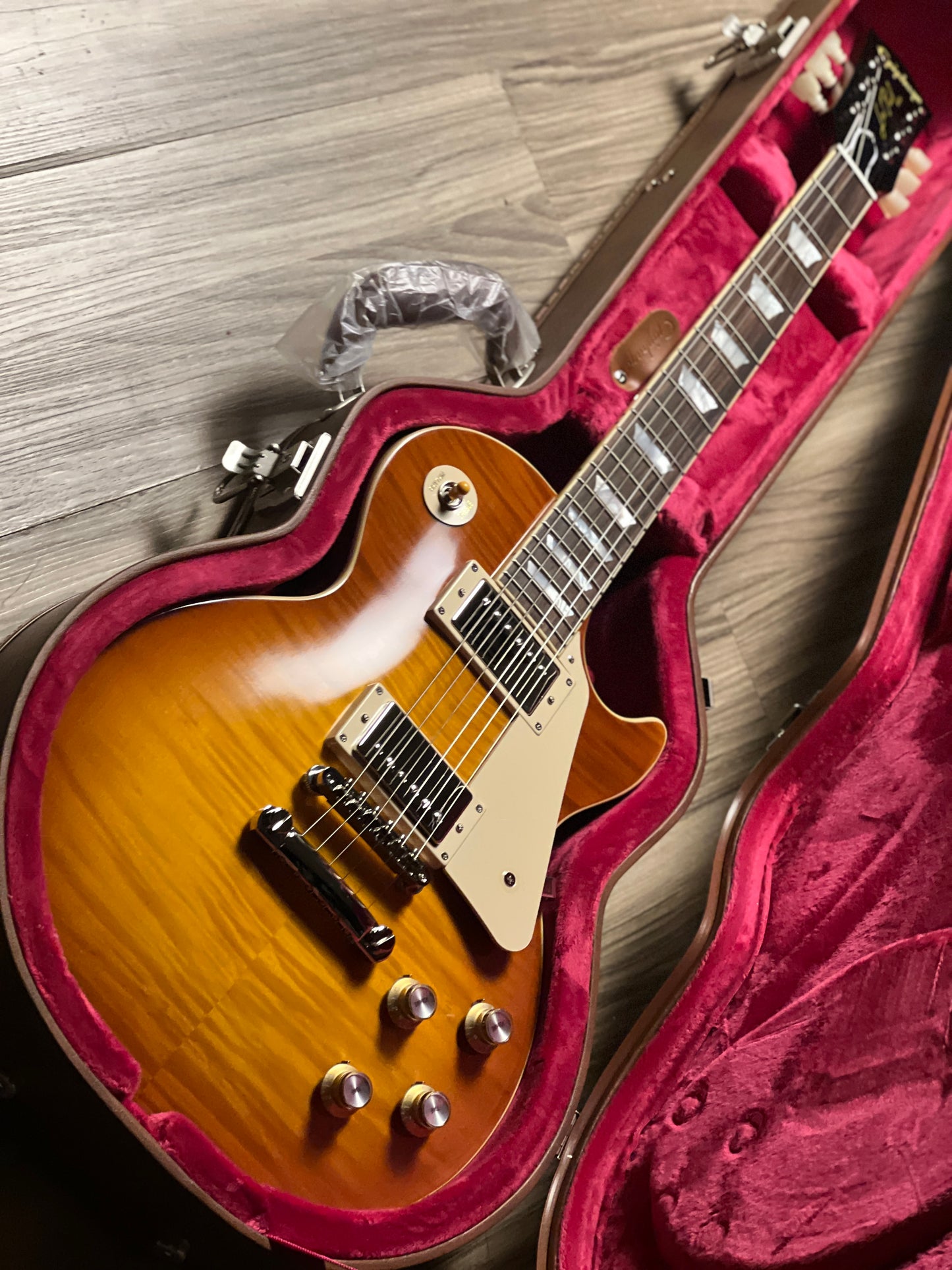 Epiphone 1960 Les Paul Standard Reissue in Ice Tea Burst w/Case 25011521075