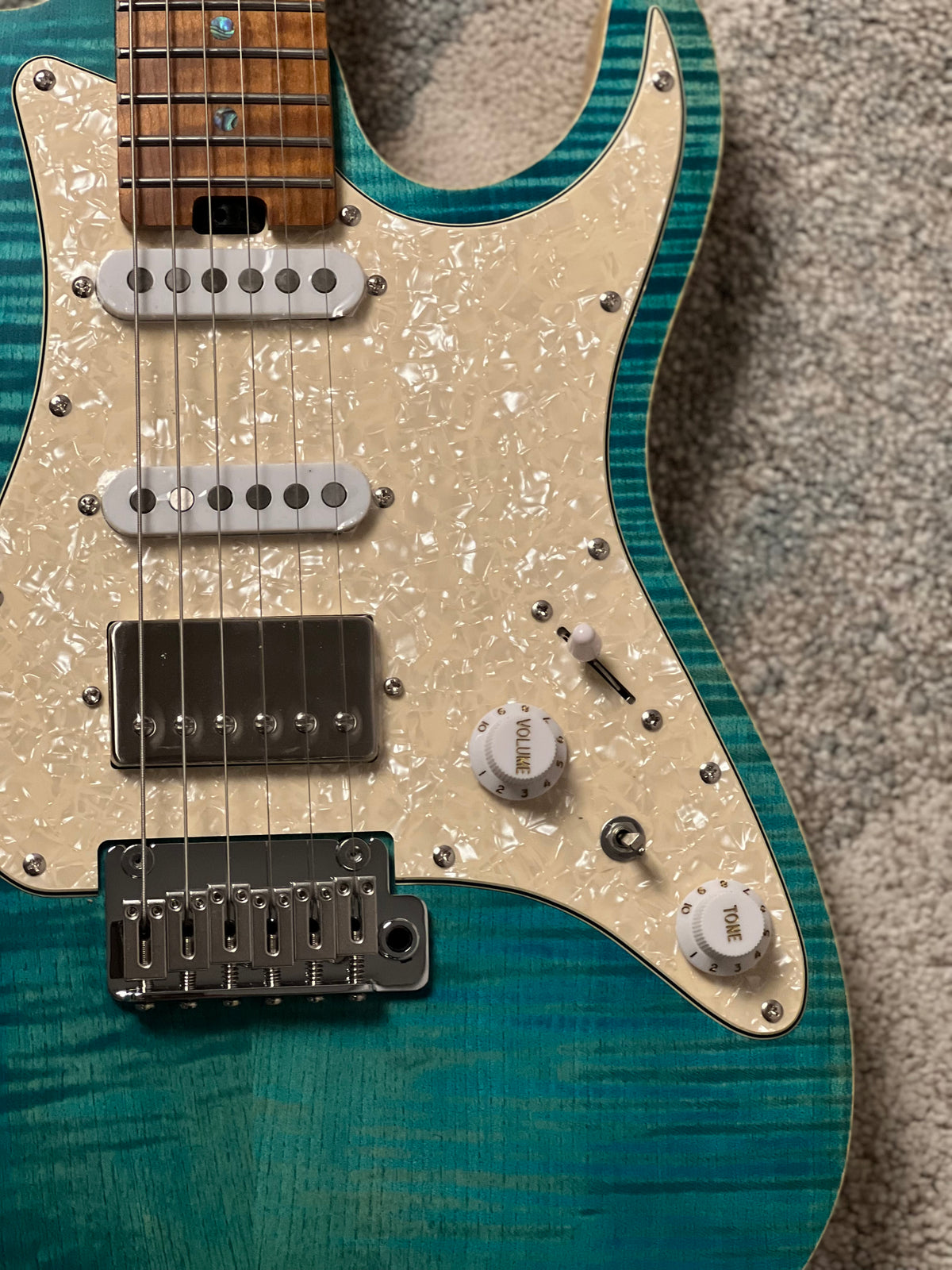 Soloking MS-1 Classic Flat Top FMN Roasted Flame Maple Neck in Jeans Pacific Blue Limited Edition JESCAR