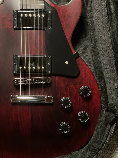 Gibson Les Paul Modern Studio in Wine Red Satin 215240177