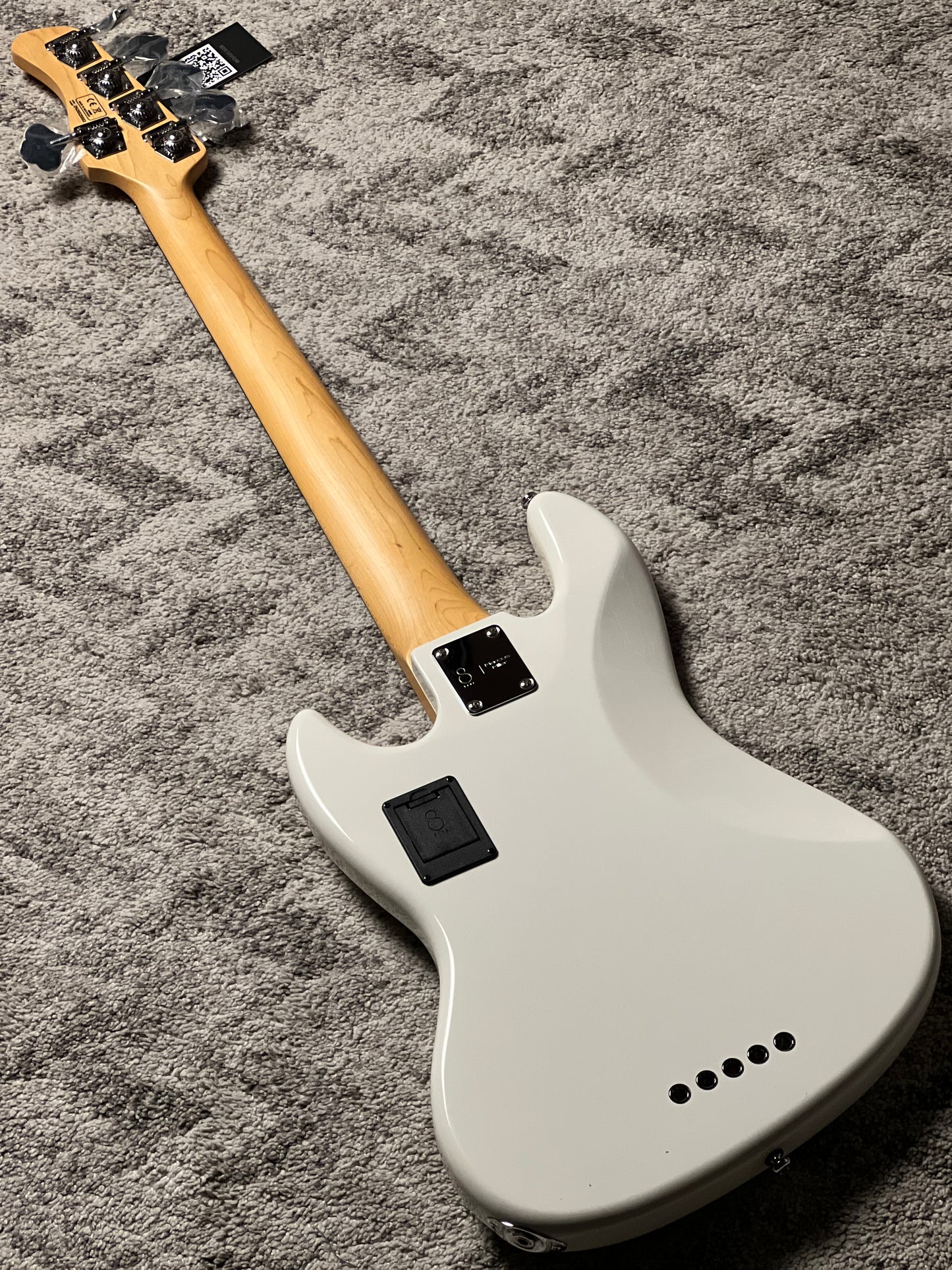 Sire Marcus Miller V3-5 New Gen Electric Bass Guitar in Antique White