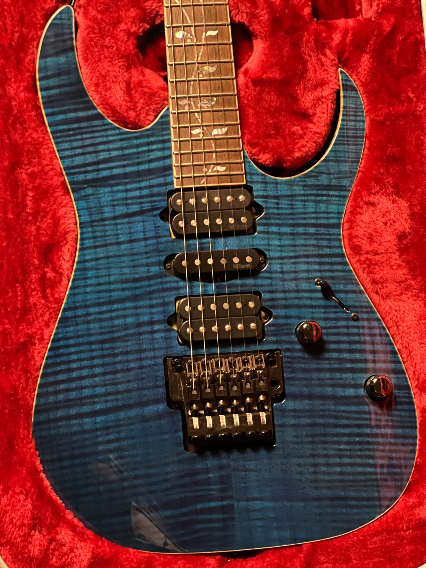 Ibanez RG8570-RBS w/Case in Royal Blue Sapphire F2429332