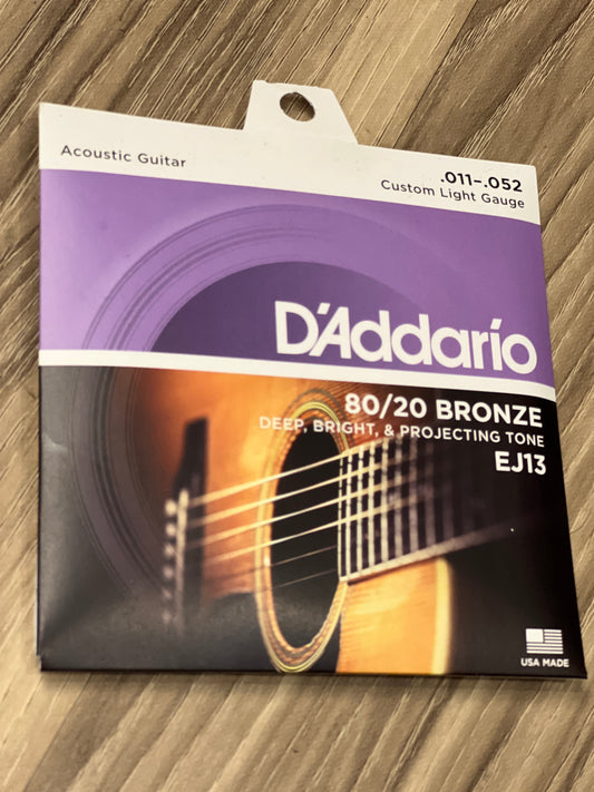 D'Addario EJ13 80/20 Bronze Acoustic Guitar Strings, Custom Light, 11-52