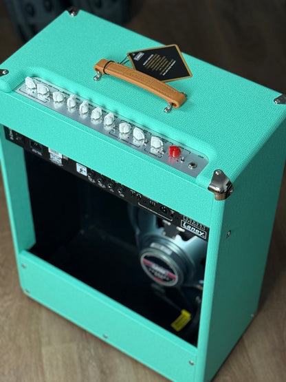 Laney LF Super 60-212 60-watt 2 x 12-inch in Seafoam Green
