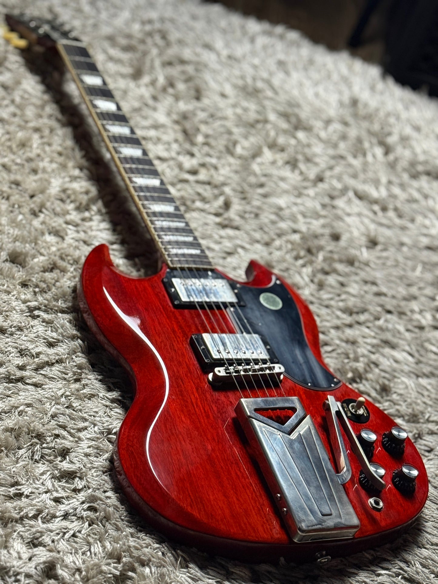 Gibson SG Standard 61 Sideways Vibrola in Vintage Cherry 224420048 (USED)