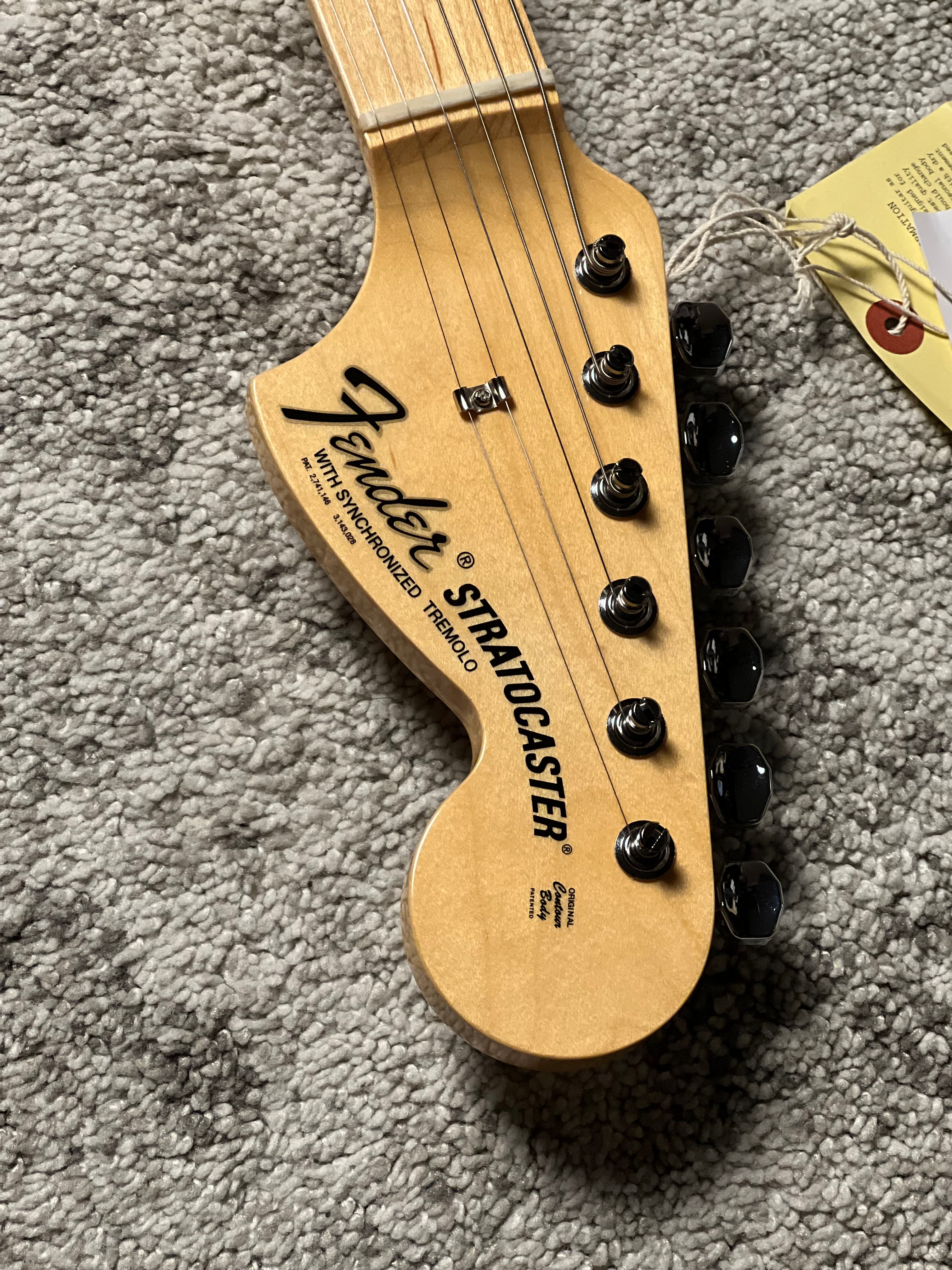 Fender MIJ Limited Stratocaster with Maple FB in Blue Flower