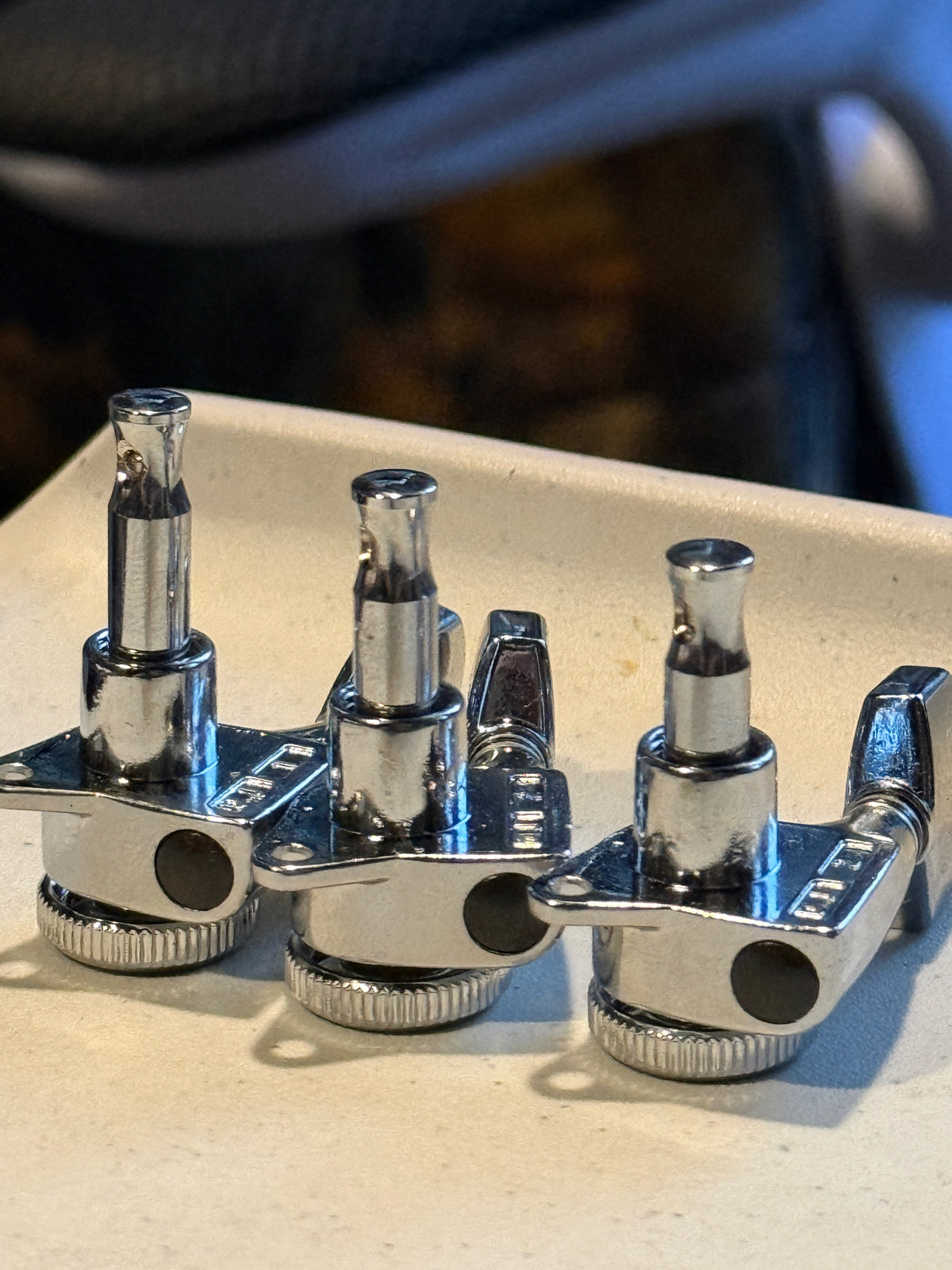 Staggered Tuning Posts Soloking Locking Tuners for MS V3 Chrome (Staggered Post ...