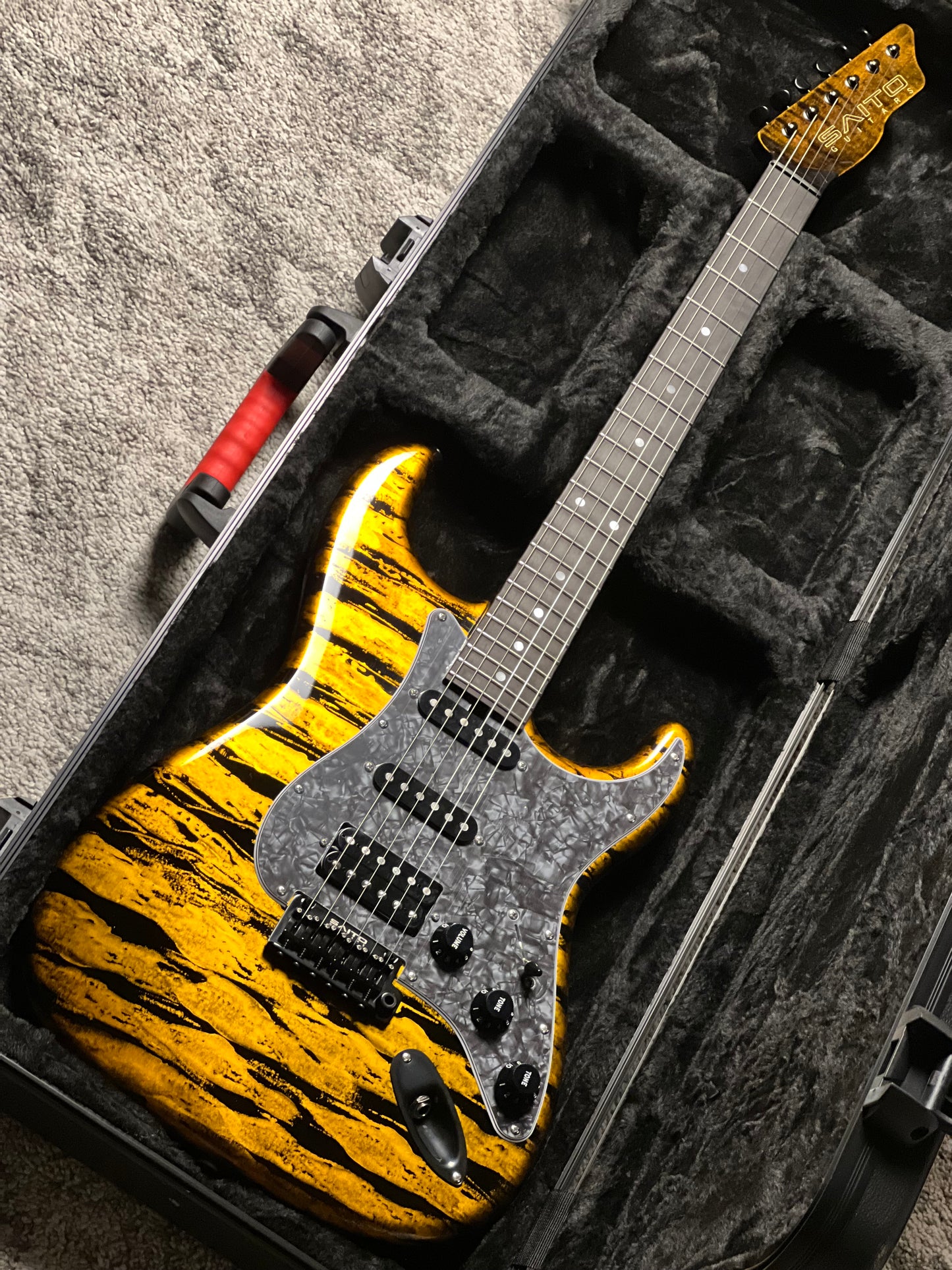 Saito S-622CS BEYOND SSH in Kin Oni with Hardshell Case 253391