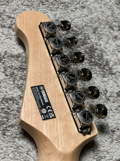 Yamaha PACS+11SM Pacifica Standard Plus in Black with Maple Fingerboard