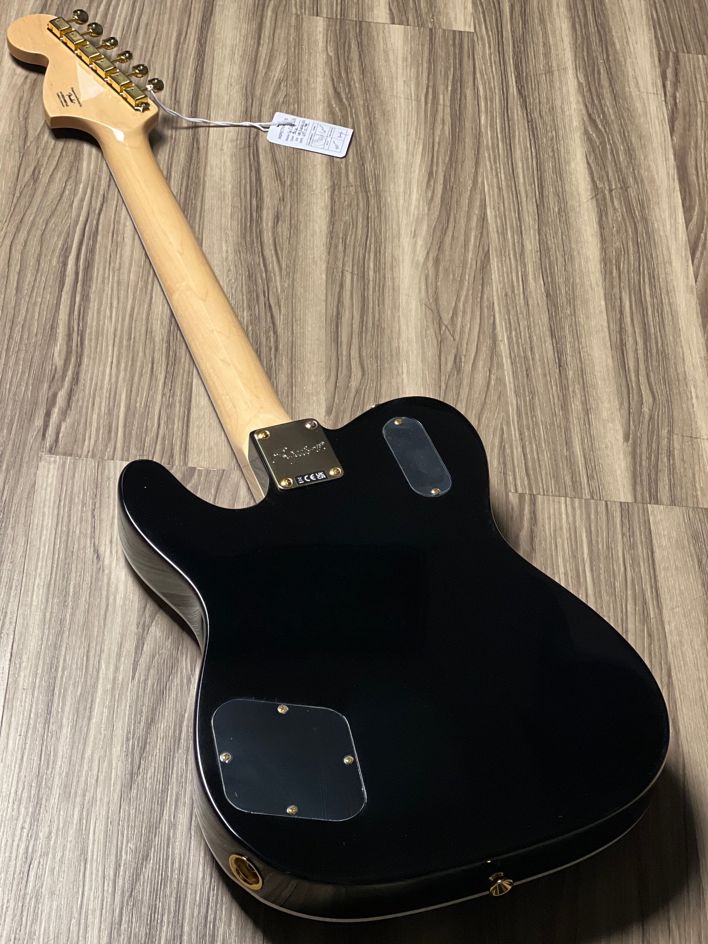 Squier Limited Edition Paranormal Troublemaker Telecaster Deluxe with Laurel FB in Black
