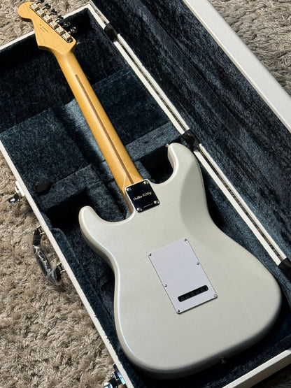 Fender Japan Limited Edition Hello Kitty Stratocaster with Case
