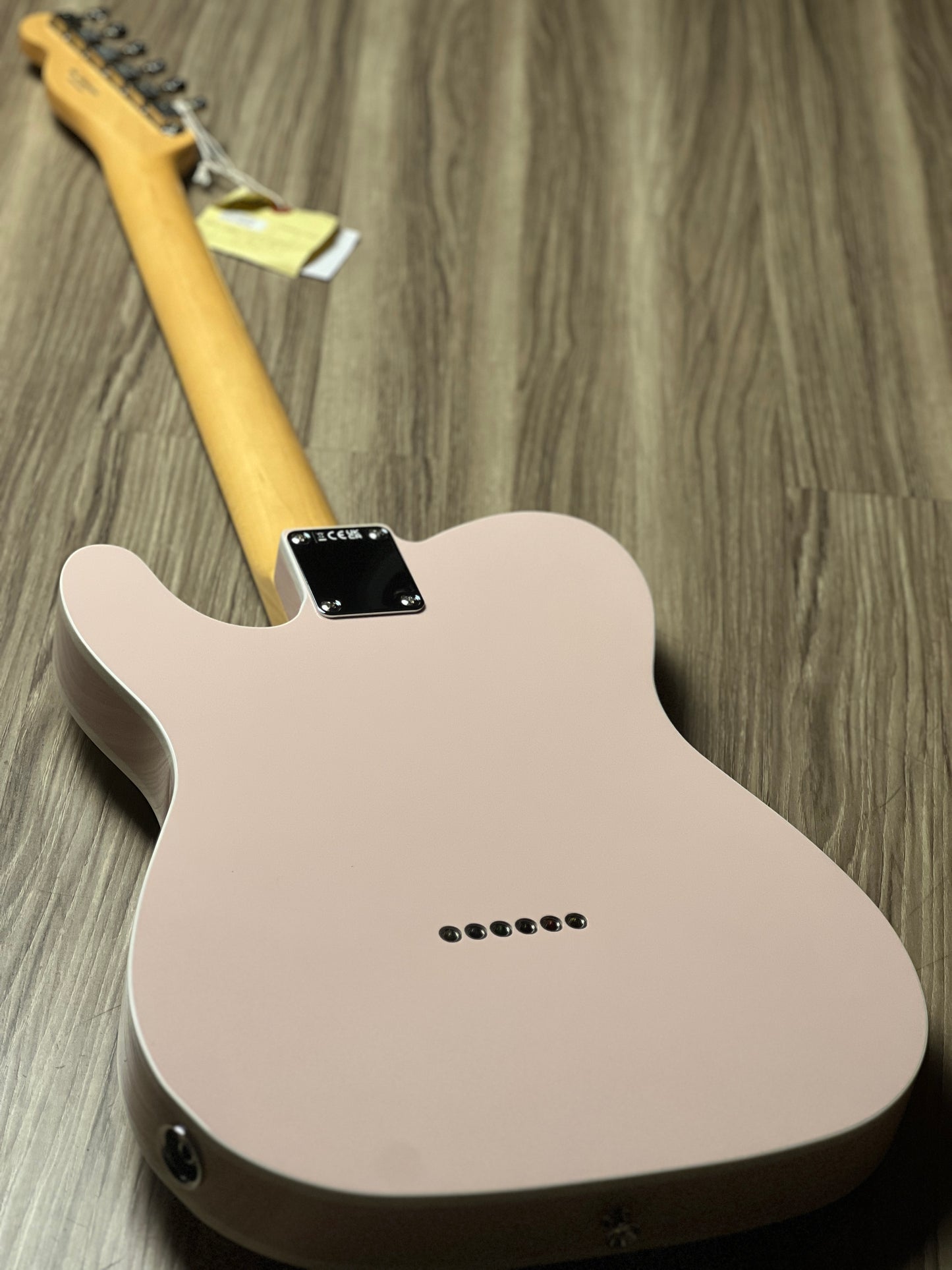 Fender FSR MIJ Traditional 60s Telecaster Custom with RW FB in Shell Pink JD24014433