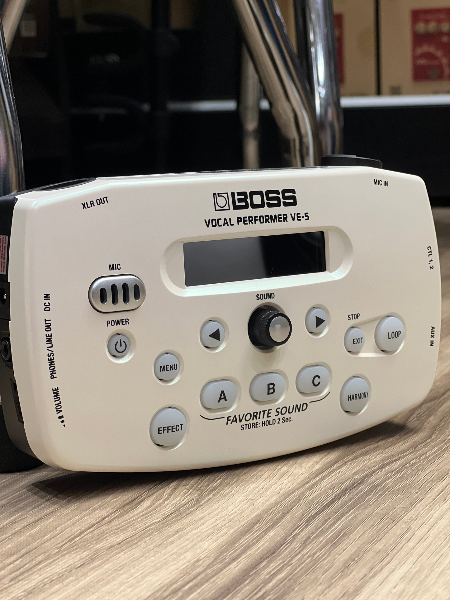 Boss VE-5 Vocal Perfomer in White