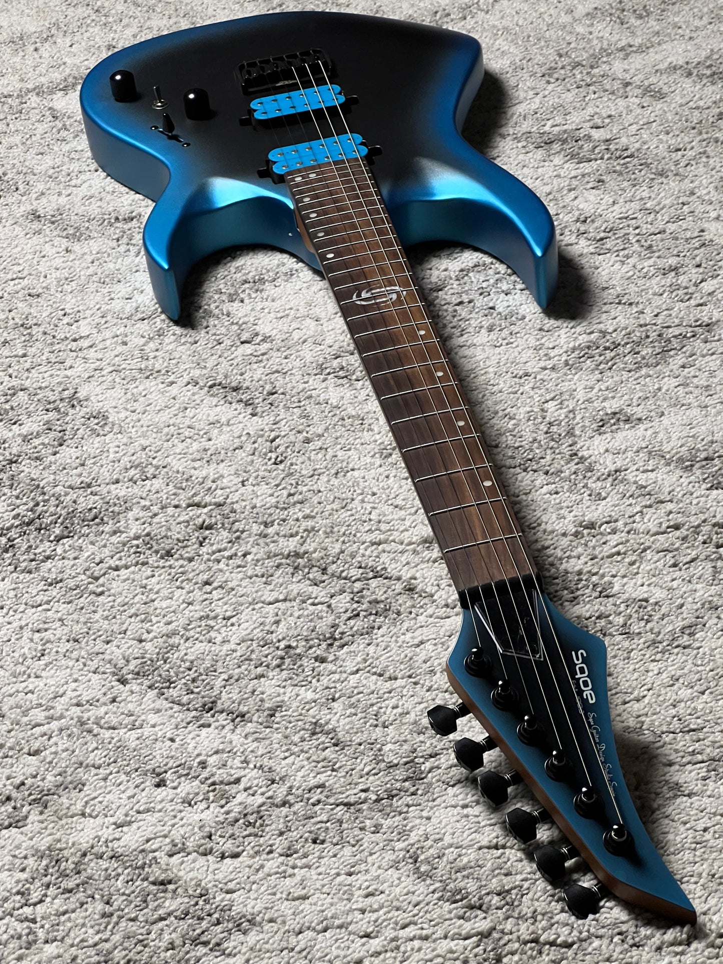 SQOE SEIB6S BLS in Satin Neon Blue