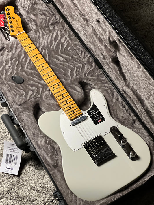 Fender American Ultra II Telecaster with Maple FB in Avalanche US24063338