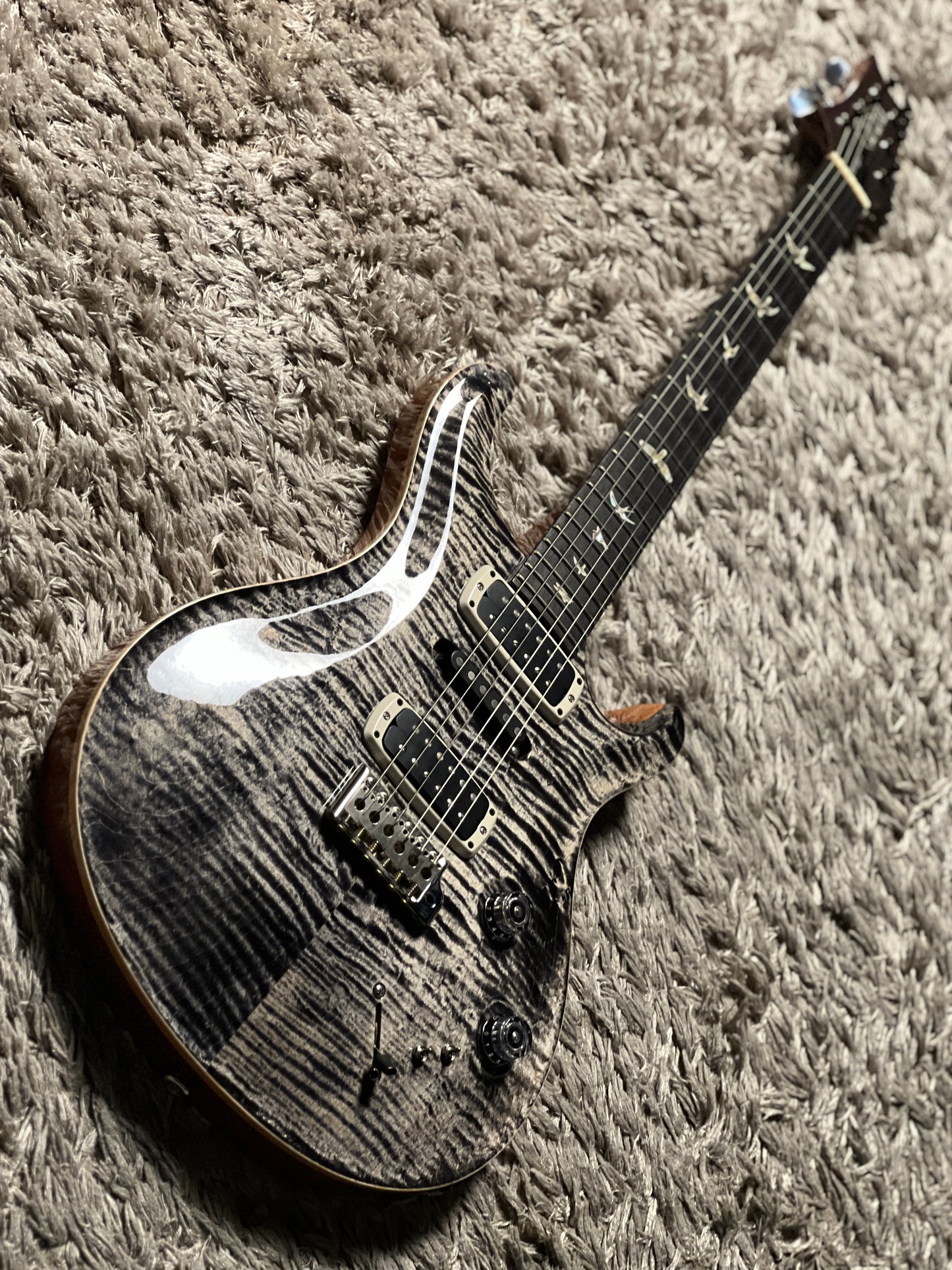 PRS Modern eagle V in Charcoal S/N 23 0357153