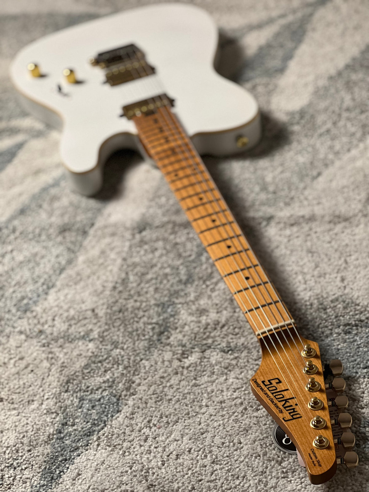 Soloking MT-1 Modern HH MKII in Pearl White Metallic with Roasted Maple FB and Gold Hardware