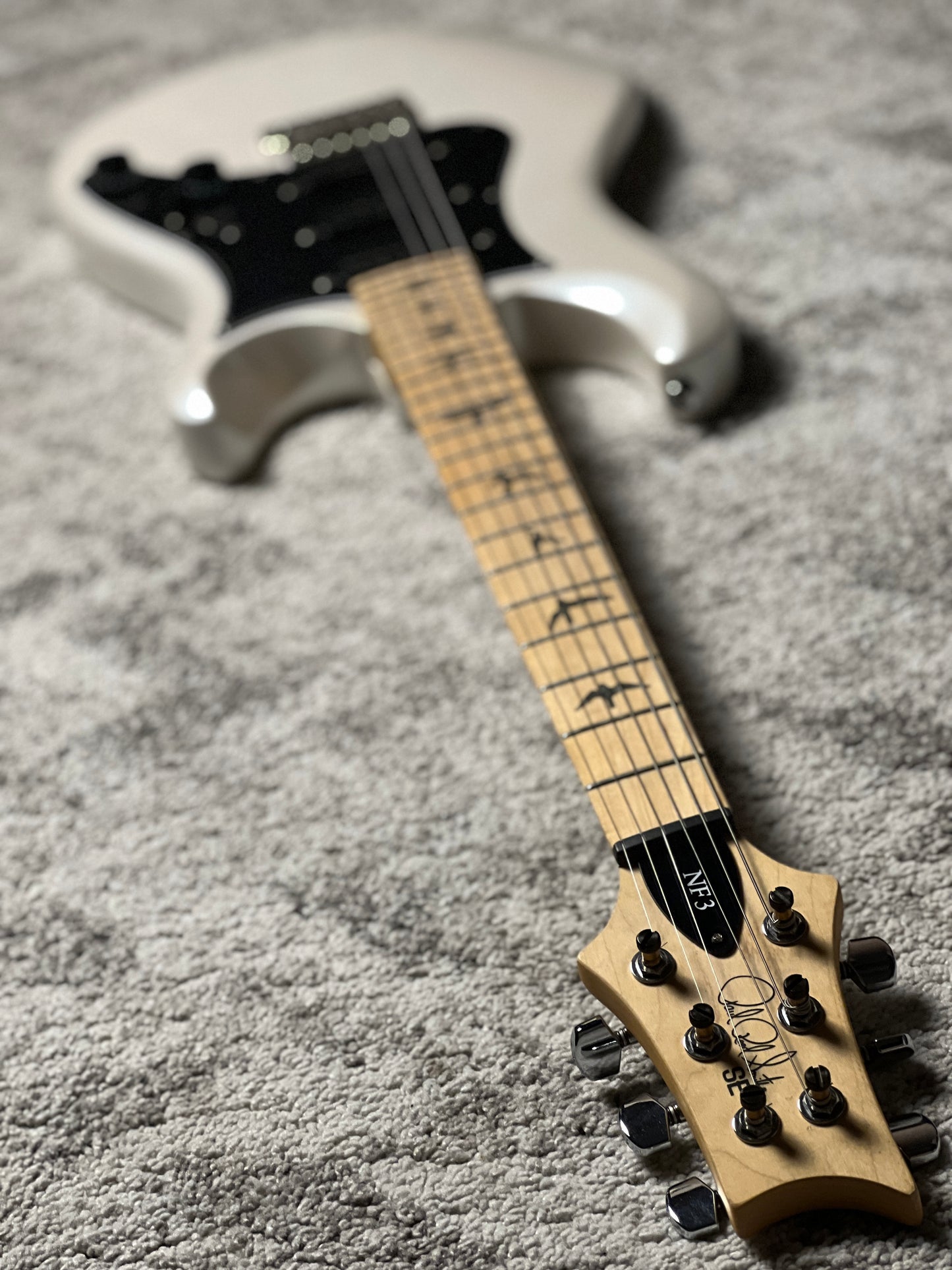 PRS SE NF3 With Maple Fingerboard In Pearl White CTI G039507 (USED)