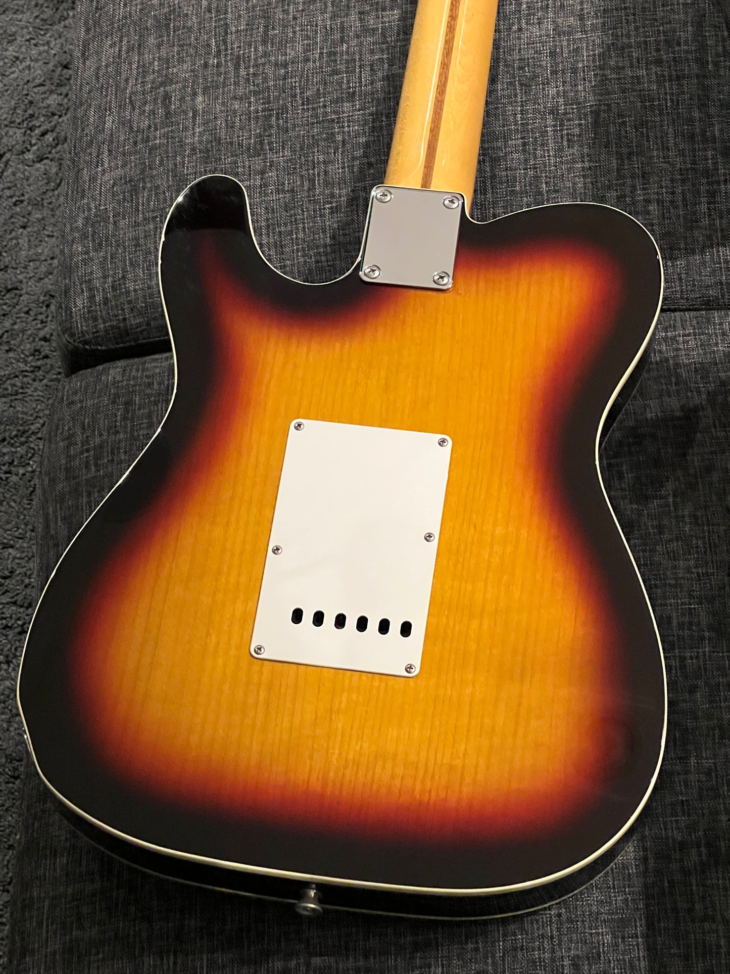 Tokai ATEB-Maverick YS/R Breezysound Japan in Yellow Sunburst 180888