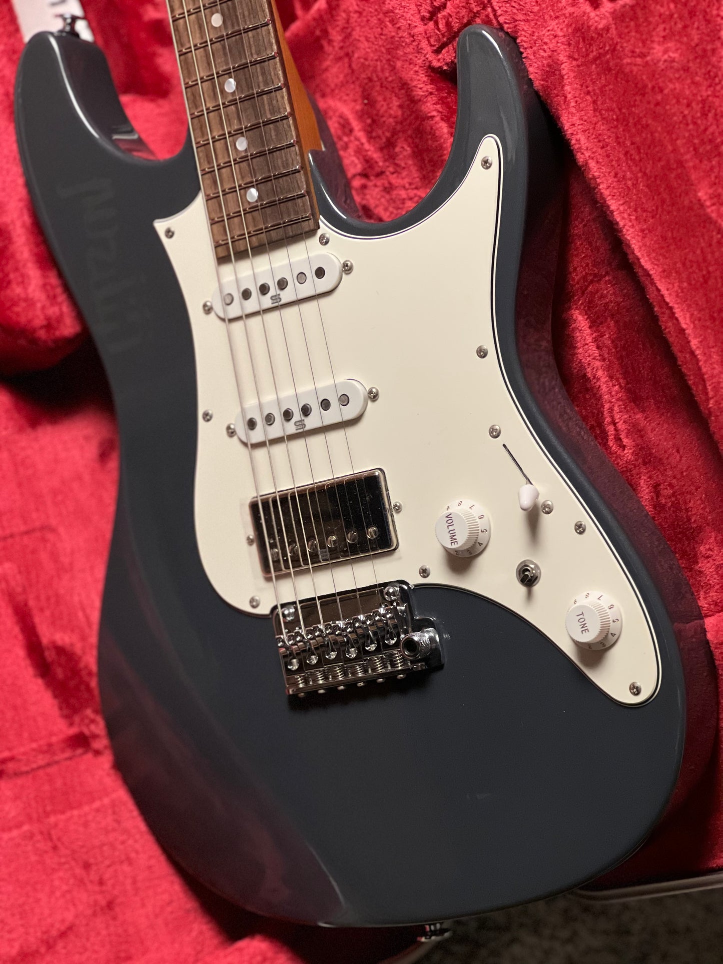 Ibanez Prestige AZ2204NW-GRM in Green Metallic w/Case F2412814