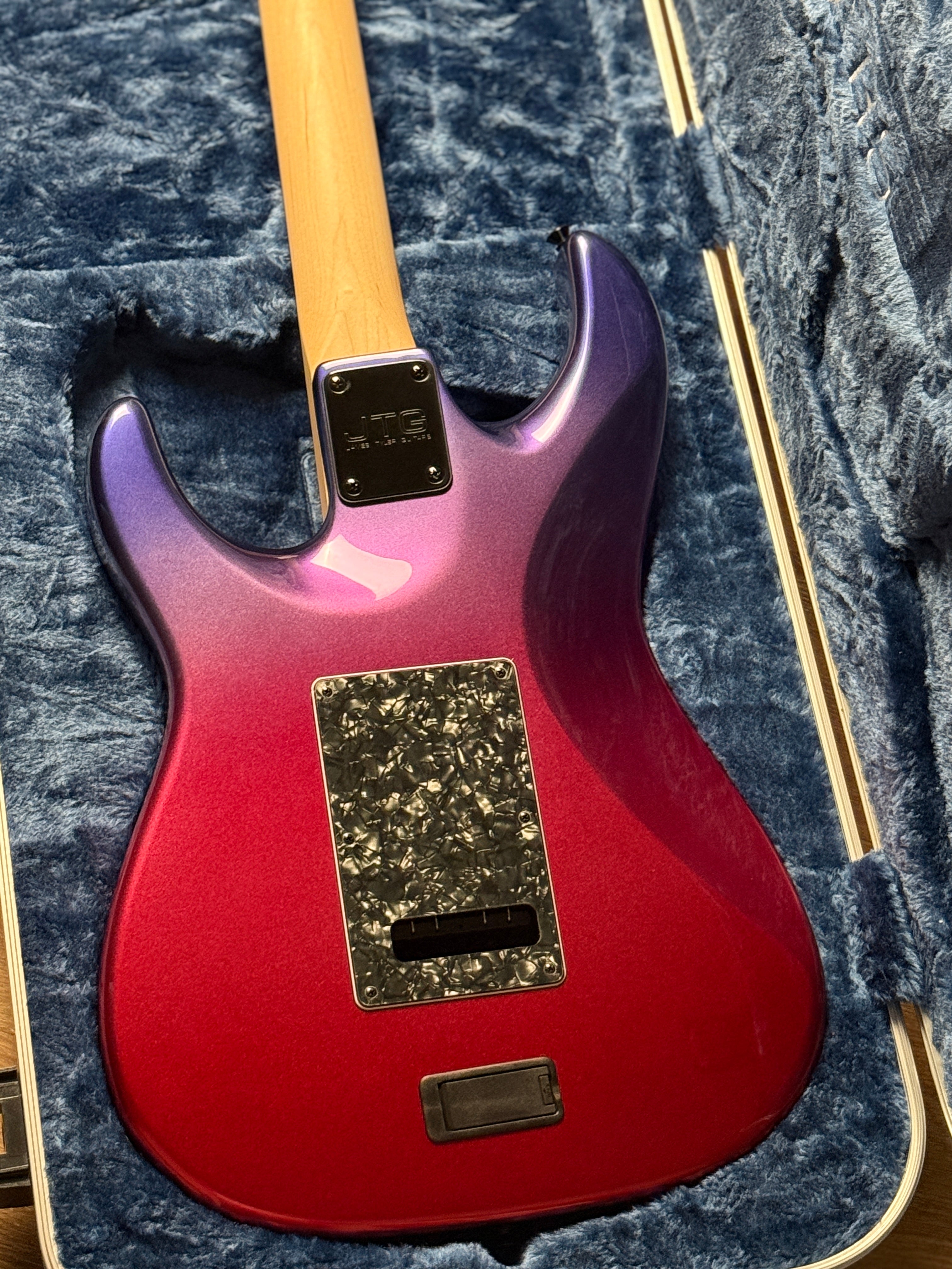 James Tyler JTG MK-1 in Jim Burst – nafiriguitar.com