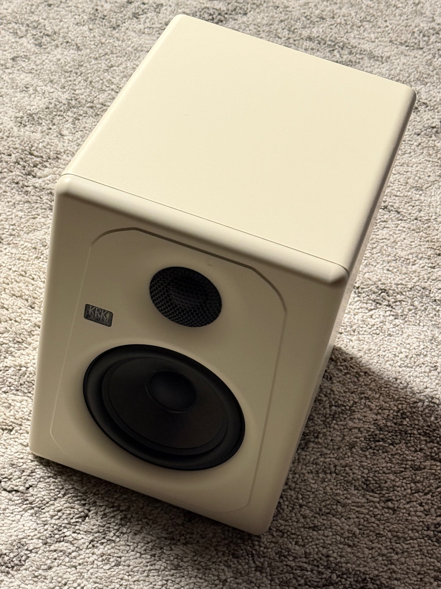KRK Kreate 5 Powered Studio Monitor in Latte (K5L)