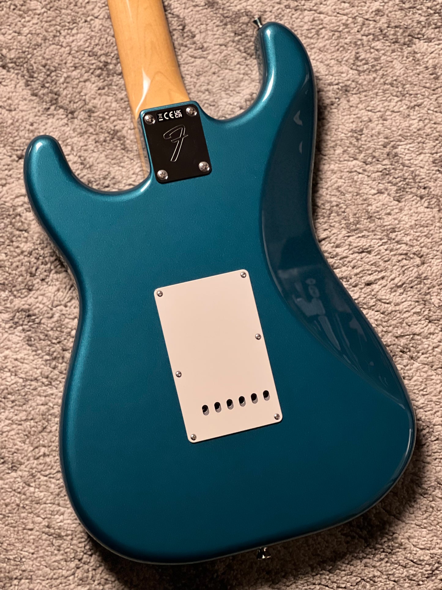 Fender FSR Collection Traditional Late 60s Stratocaster with RW FB in Ocean Turquoise Metallic JD23025934