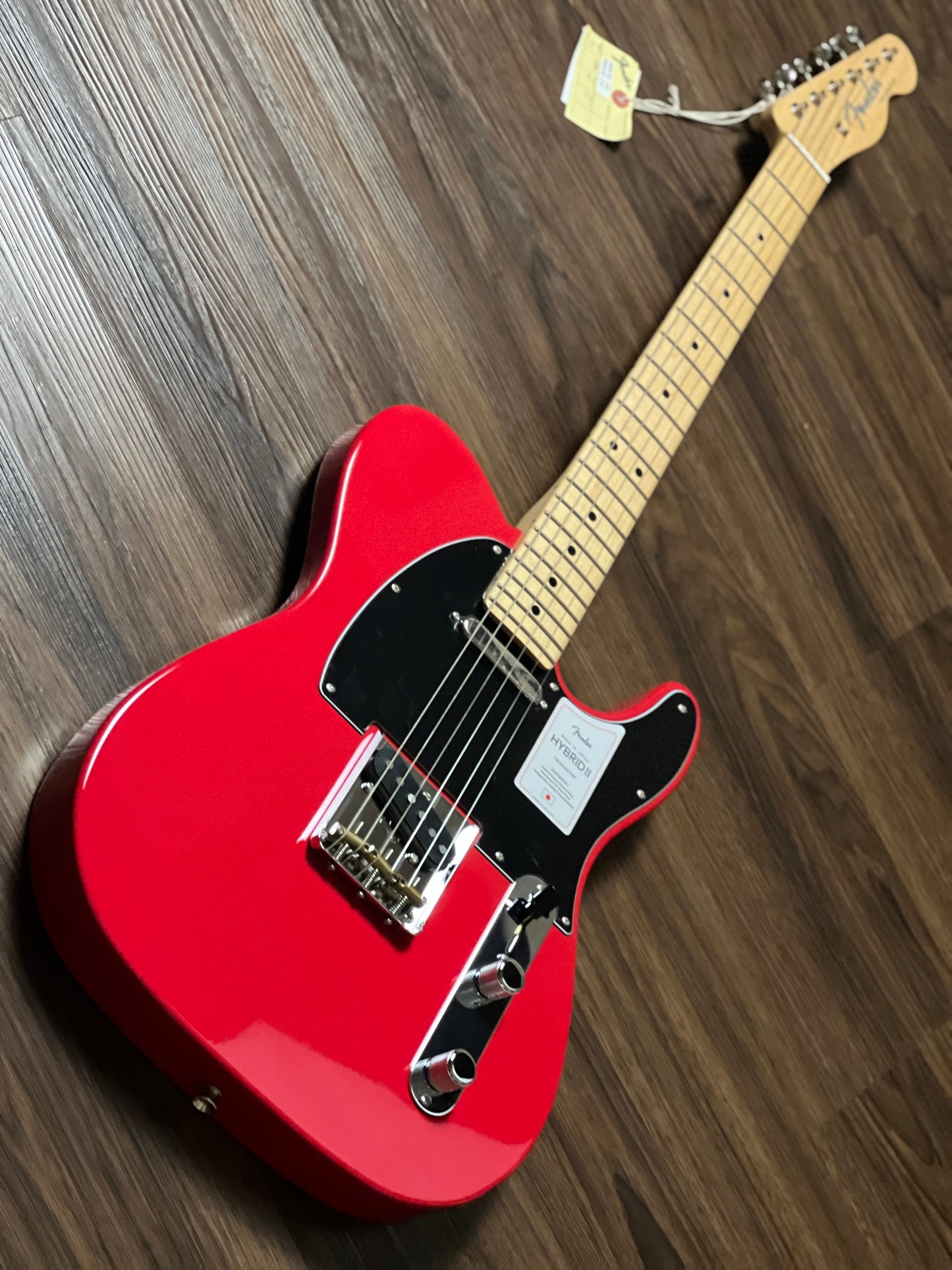 Fender Japan Hybrid II Telecaster พร้อม Maple FB สี Modena Red