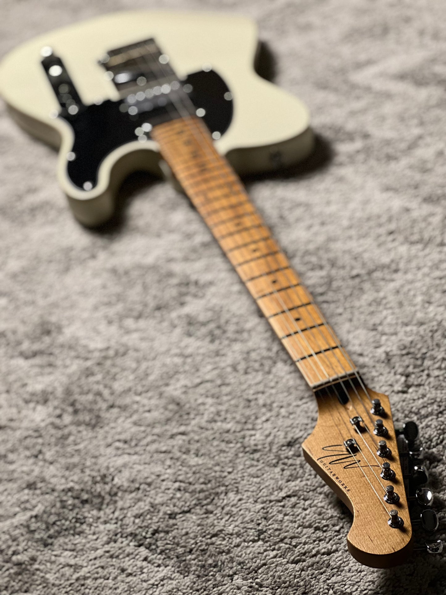 UW GuitarWorks Vintage Custom in Vintage White