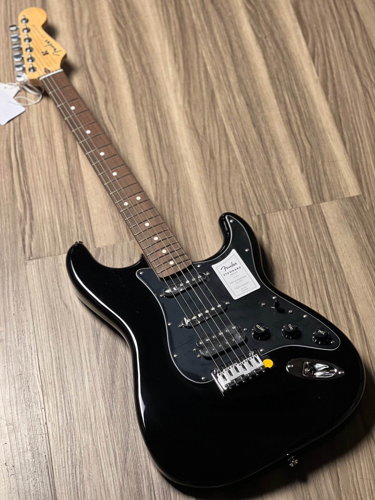 Fender Standard Stratocaster HSS with Laurel FB in Black