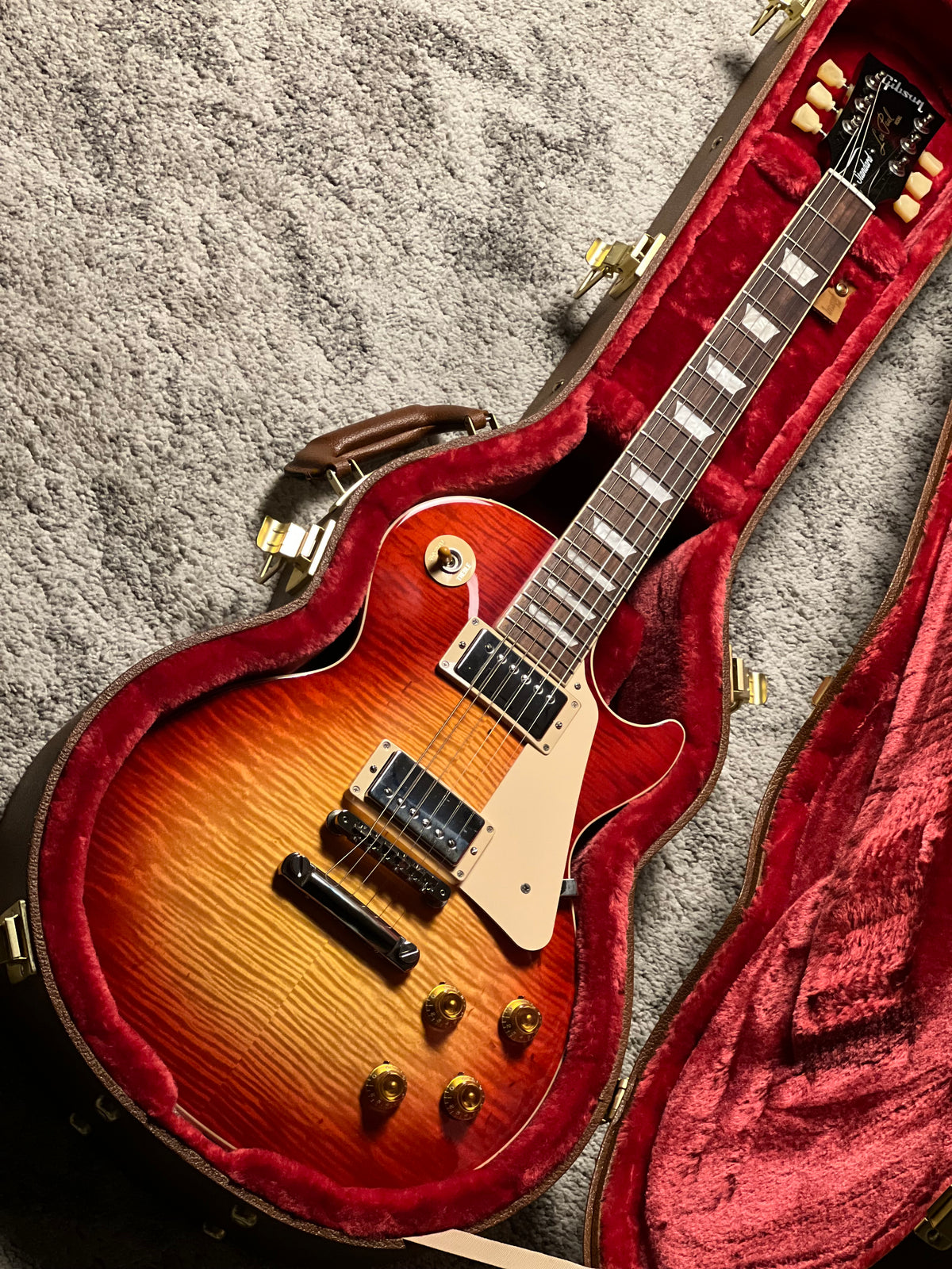 Gibson Japan Exclusive Les Paul Standard 50s "Custom Shop Top" in Heritage Cherry Sunburst 219150145