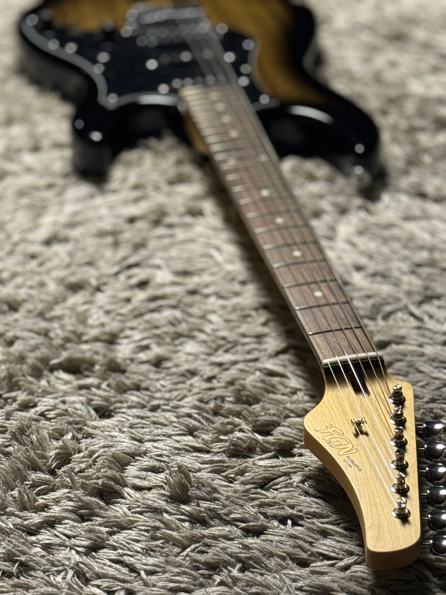 Fujigen FGN Odssey Series J Standard JOS2-TD-EW1-R/DMT in Dark Mocha Burst G230396