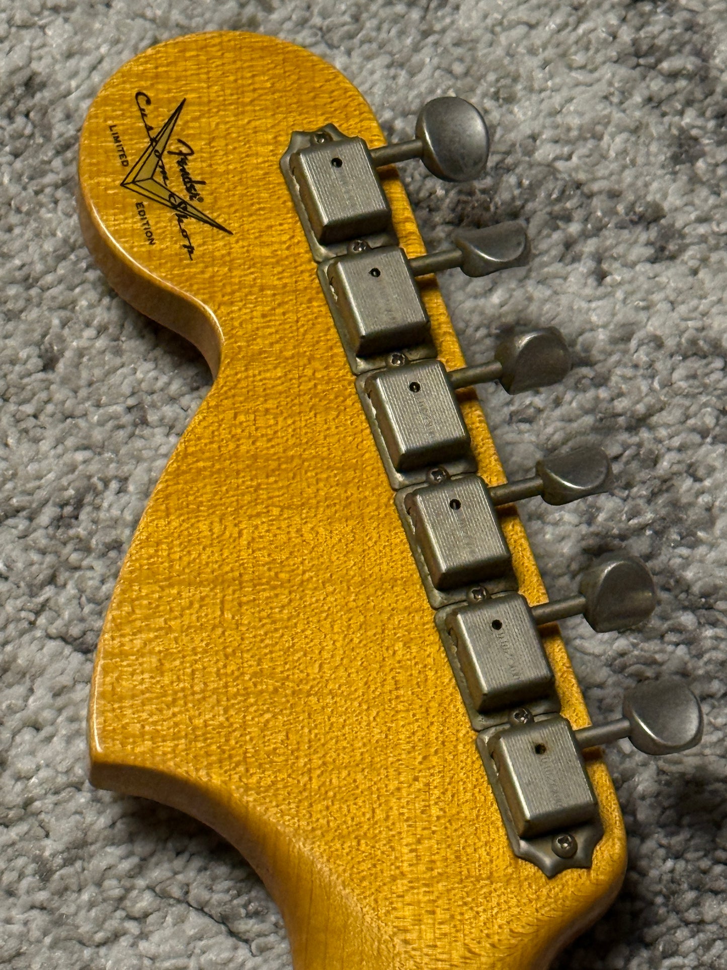 Fender Custom Shop 1966 Stratocaster Journeyman Relic in Faded Candy Apple Red 2019 CZ544127