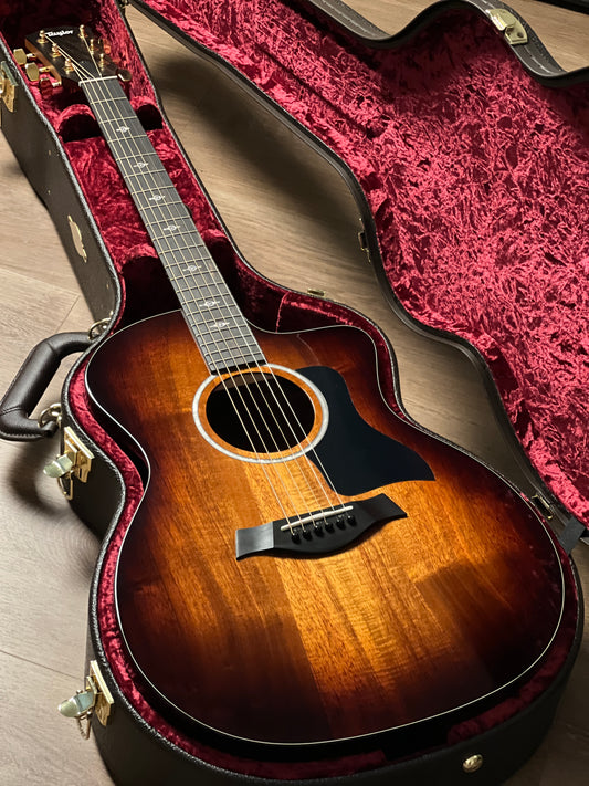 Taylor 224ce-K DLX - Shaded Edgeburst Layered Koa ที่ด้านหลังและด้านข้าง