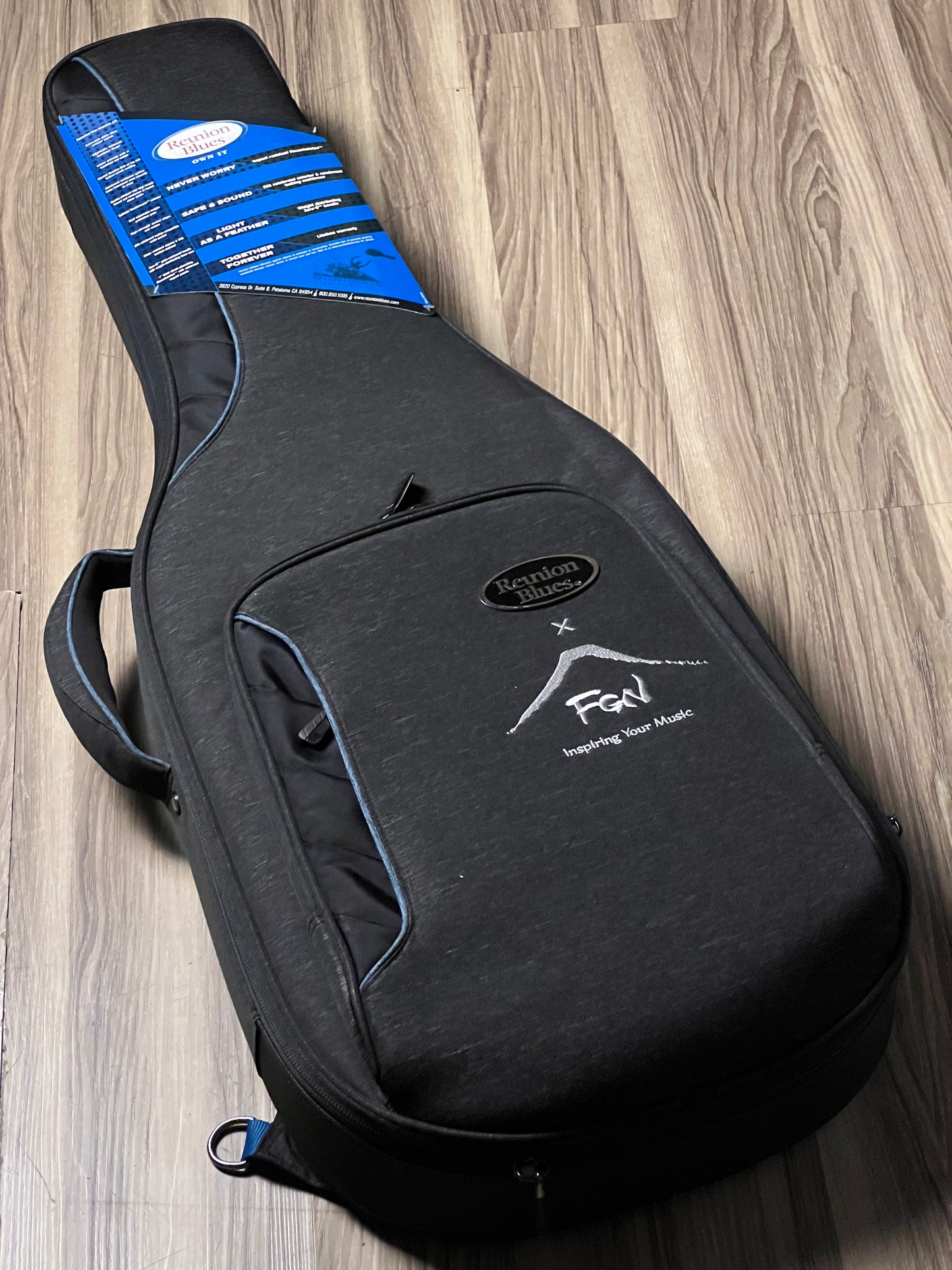 Fujigen FGN JMY3-ASH-E Mythic J-standard in Open Pore Black D240131