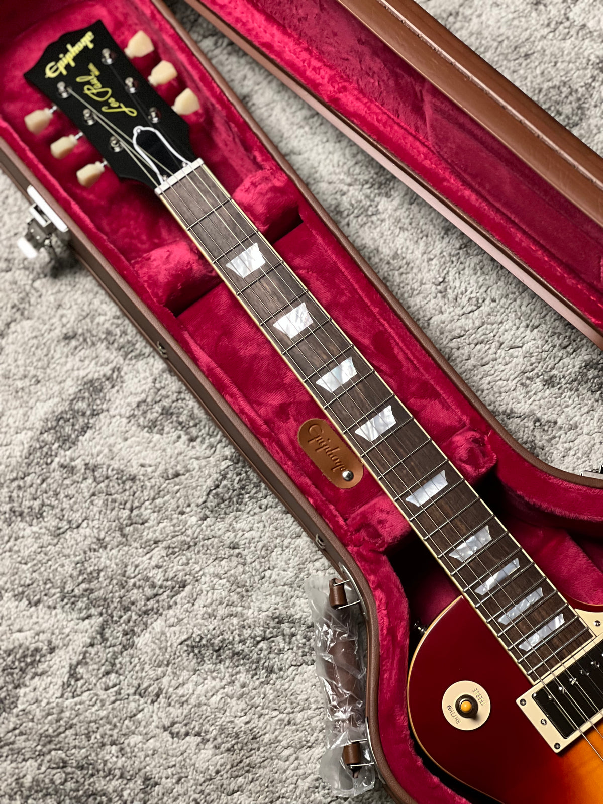 Epiphone 1959 Les Paul Standard in Factory Burst VOS 24041522934
