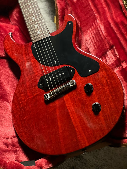 Gibson Les Paul Junior Double Cut in Vintage Cherry w/Case 221250142