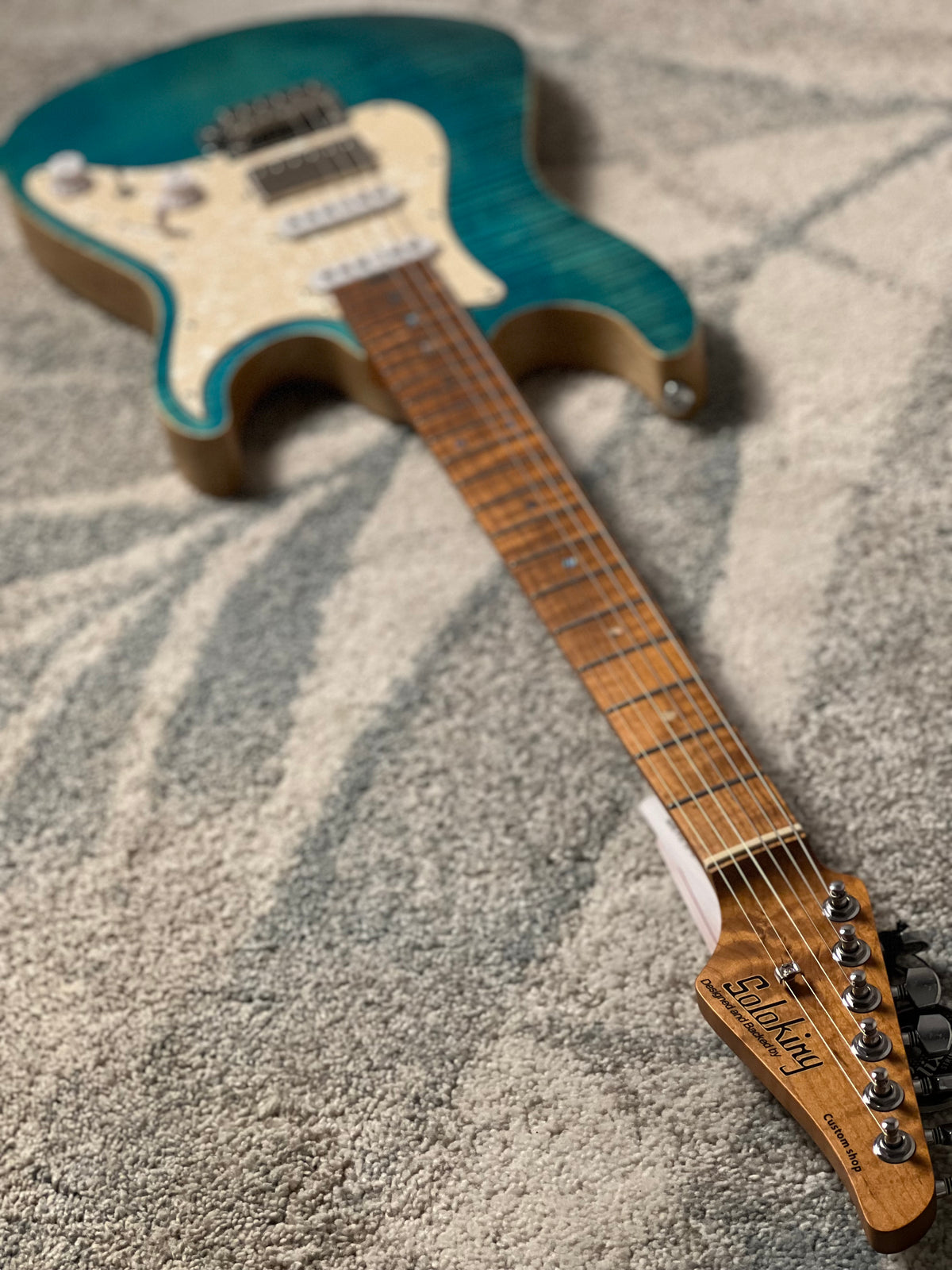 Soloking MS-1 Classic Flat Top FMN Roasted Flame Maple Neck in Jeans Pacific Blue Limited Edition JESCAR