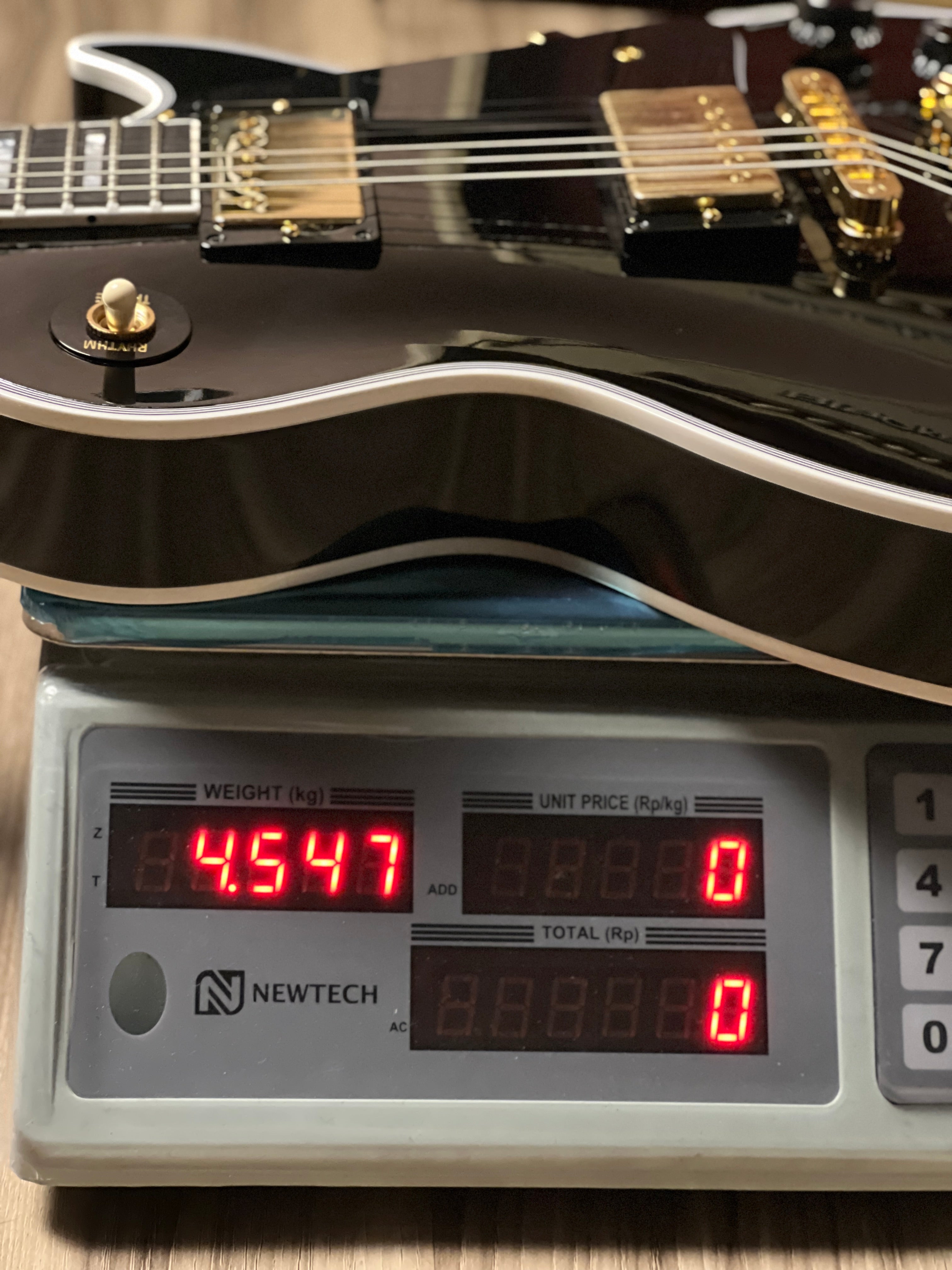 Gibson Les Paul Custom Ebony Fingerboard Gloss Ebony w/ Case CS