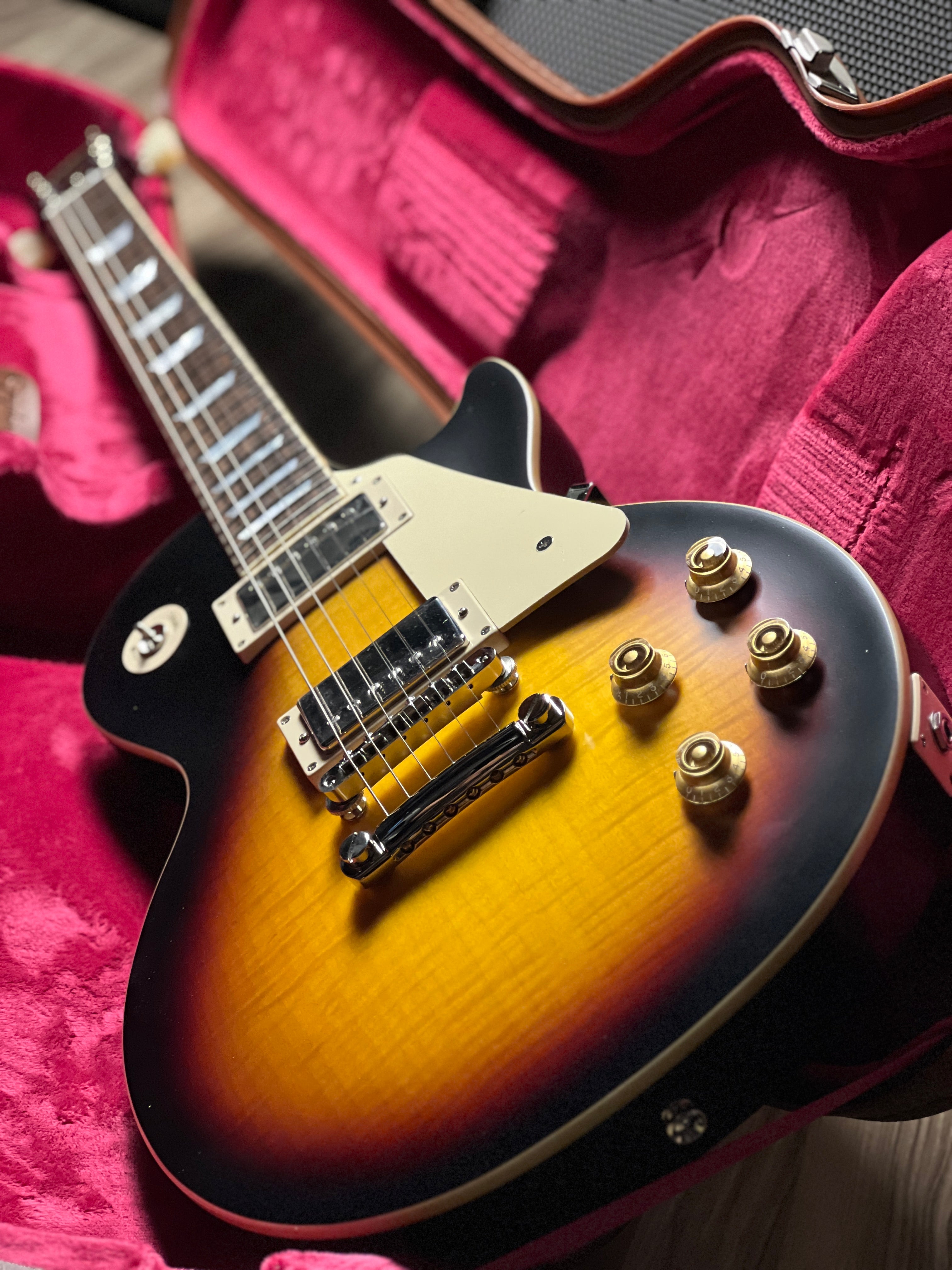 Epiphone 1959 Les Paul Standard in Tobacco Burst VOS